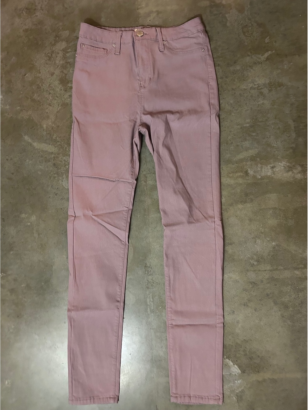 YMI skinny high rise mauve jeans